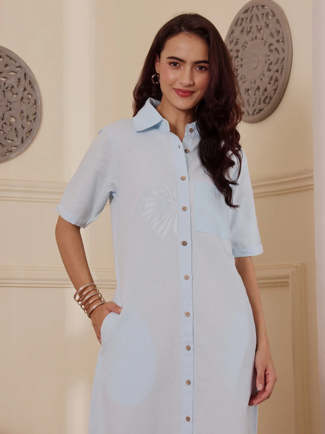 linen button up dress Livia Size medium measures 46.50 from shoulder to hem Lands' End Women's Linen Blend